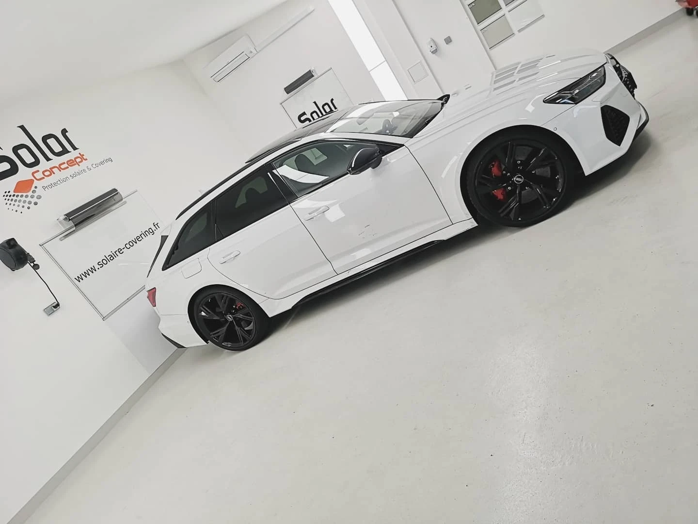 AUDI RS6 — photo 1