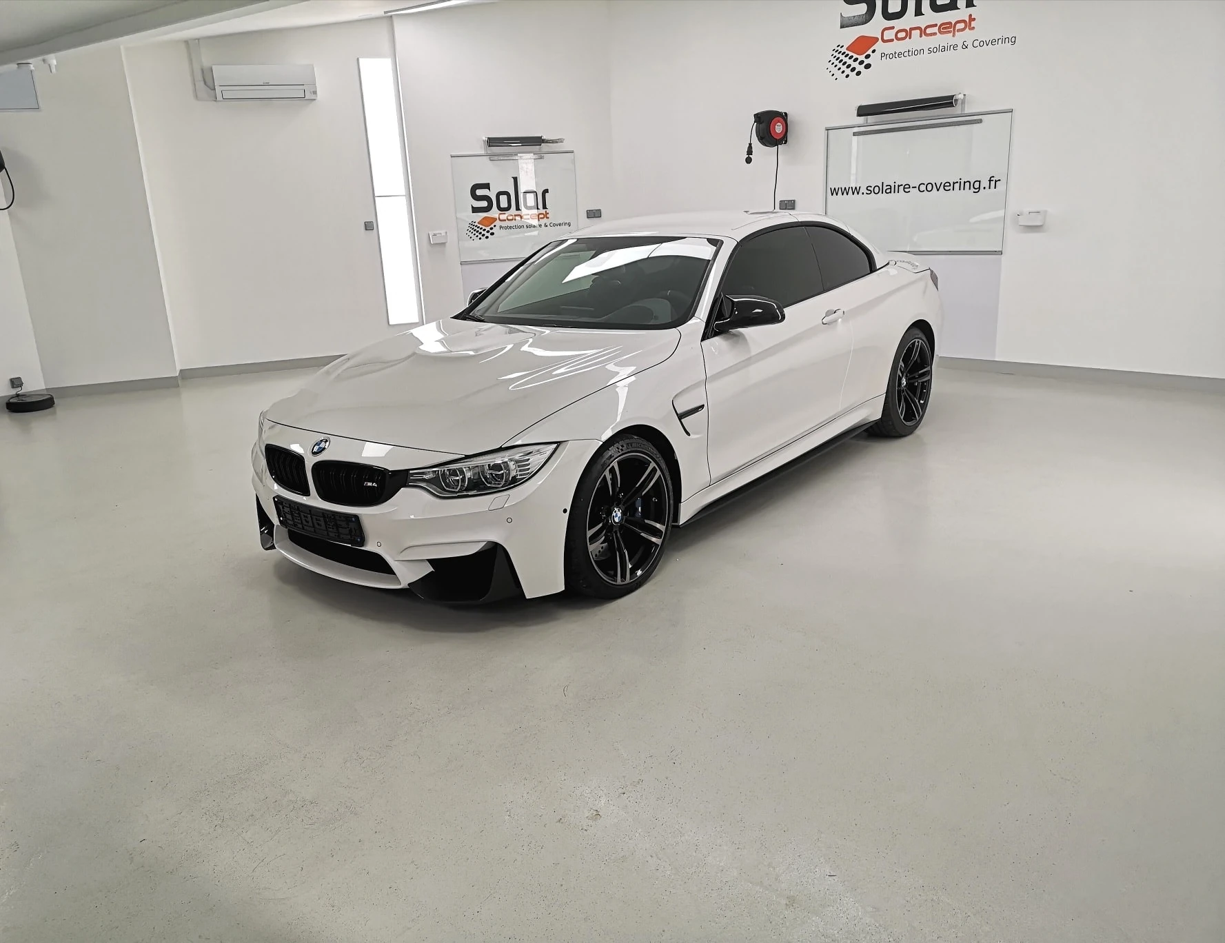 BMW M4 CABRIOLET