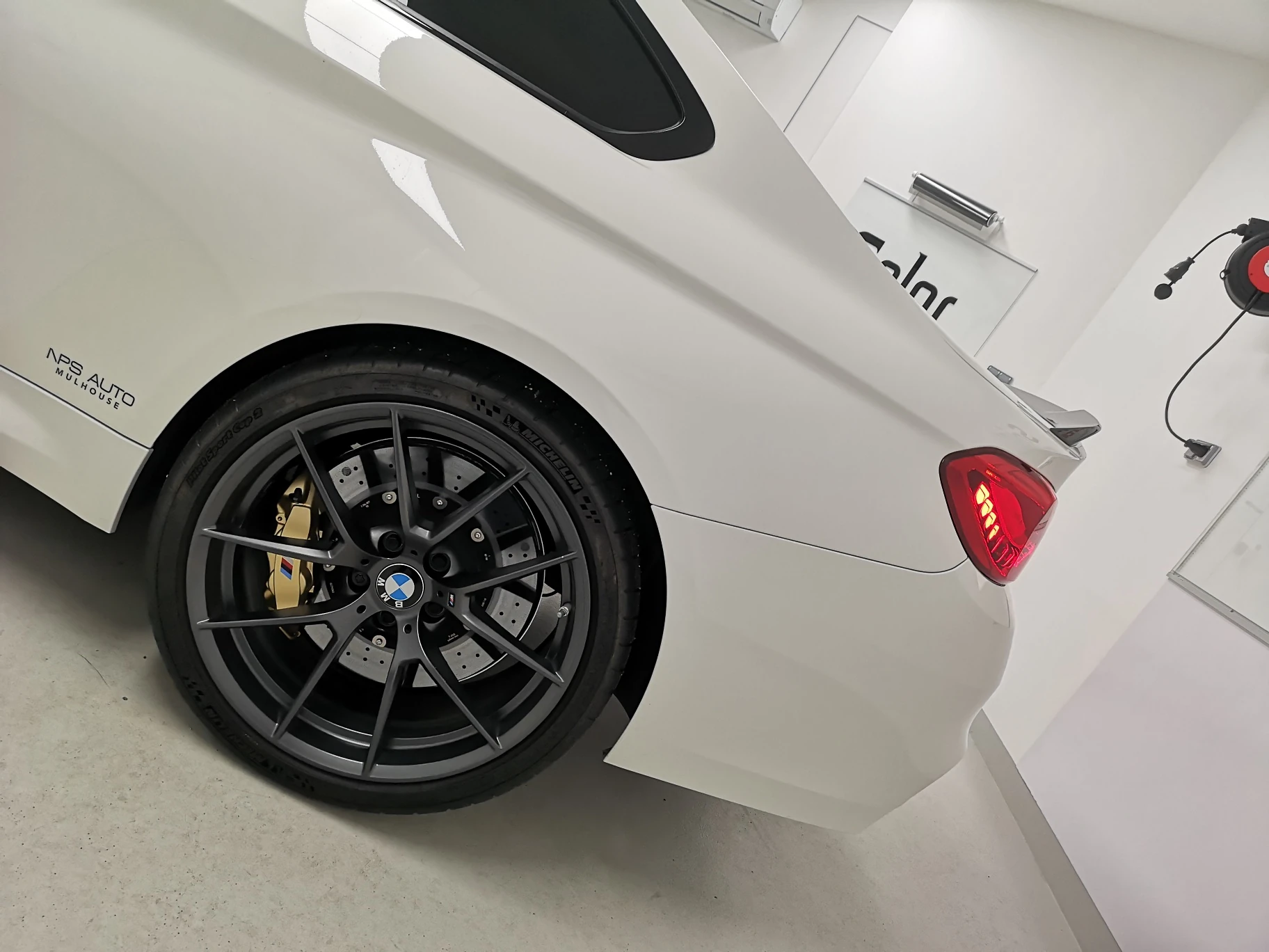 BMW M4 CS — photo 2