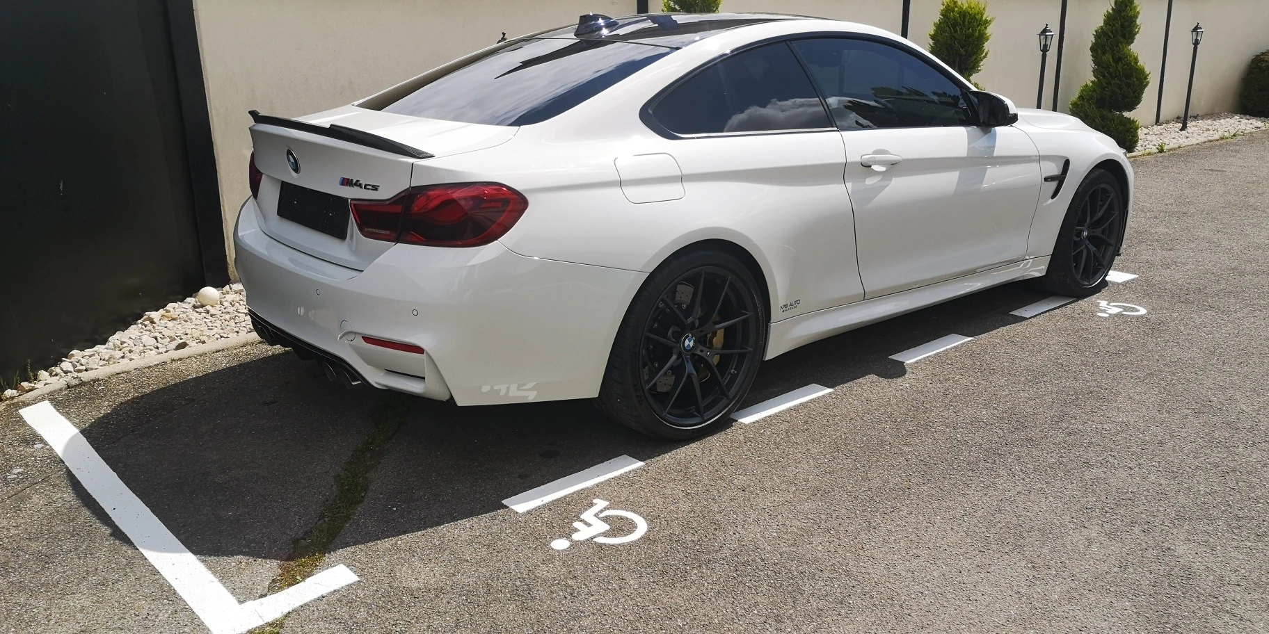 BMW M4 CS — photo 5