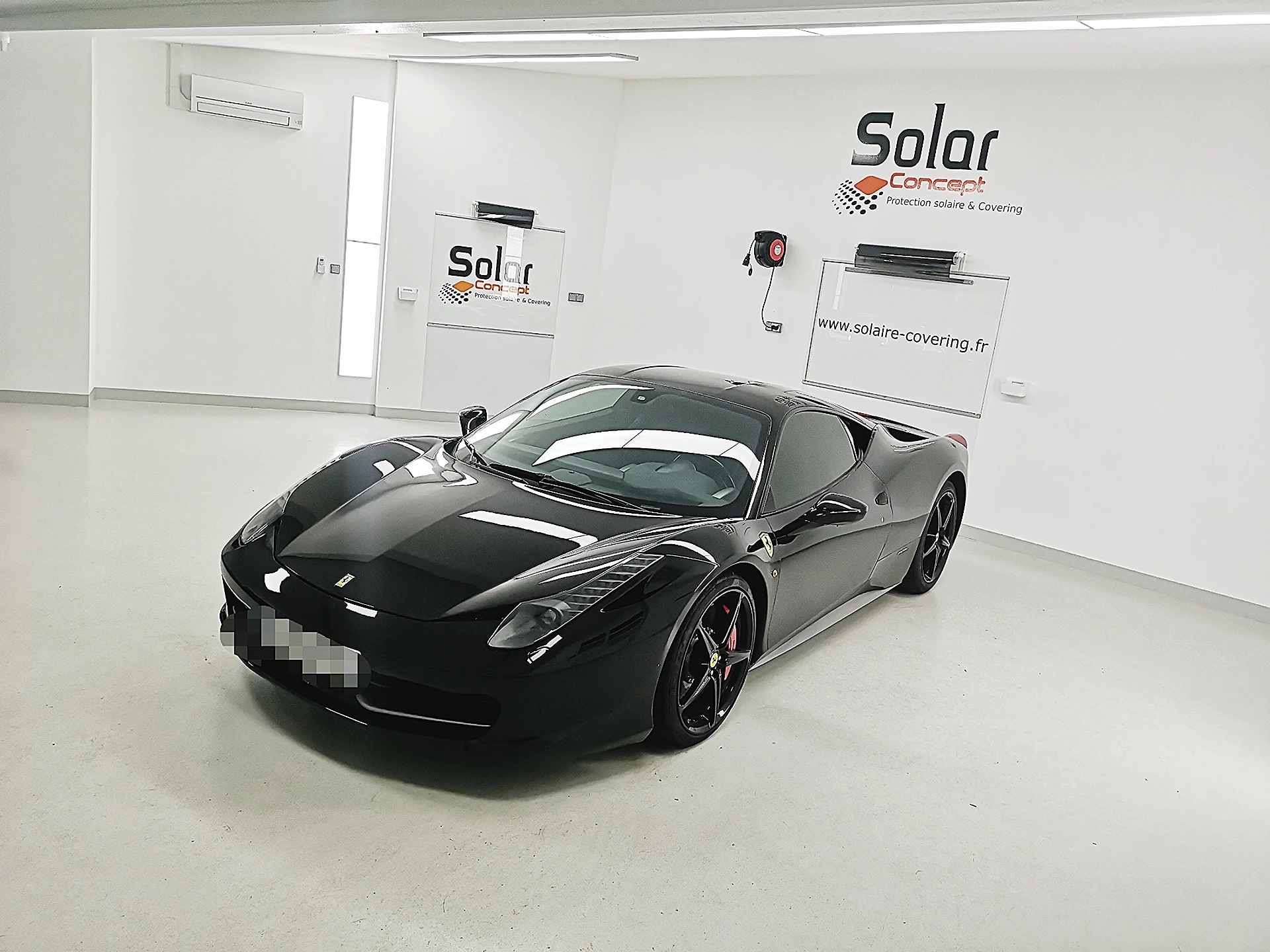 FERRARI 458 ITALIA — photo 3