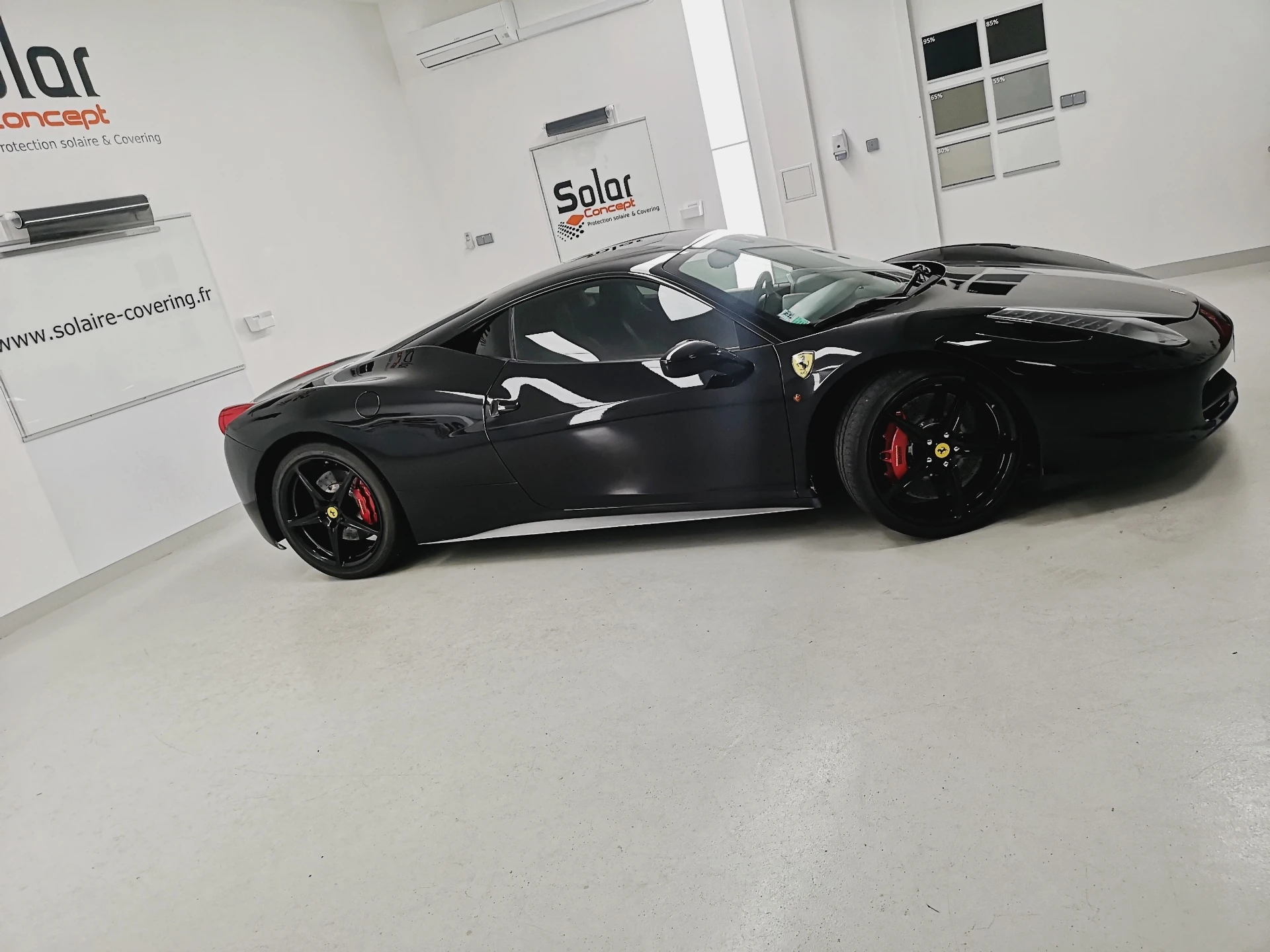 FERRARI 458 ITALIA — photo 4