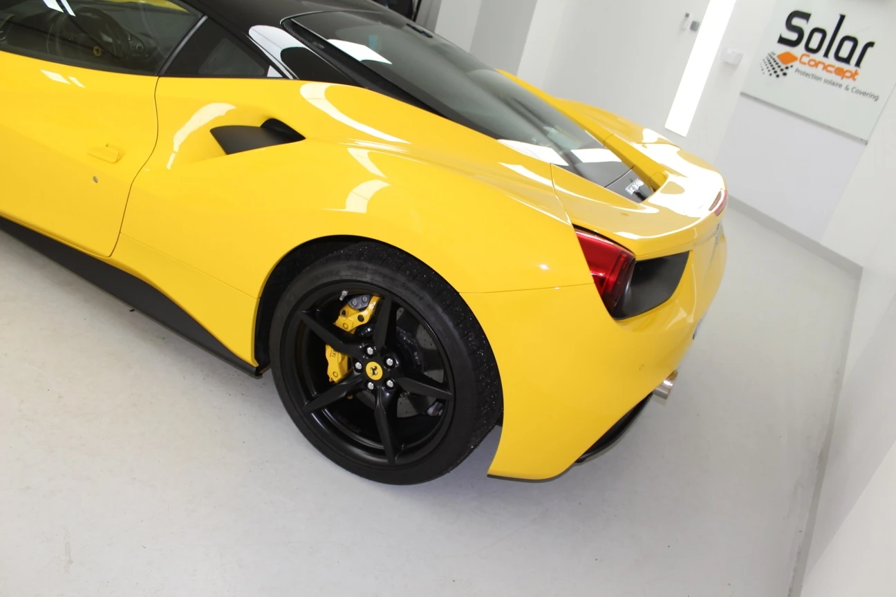 FERRARI 488 GTB GIALLO MODENA — photo 6
