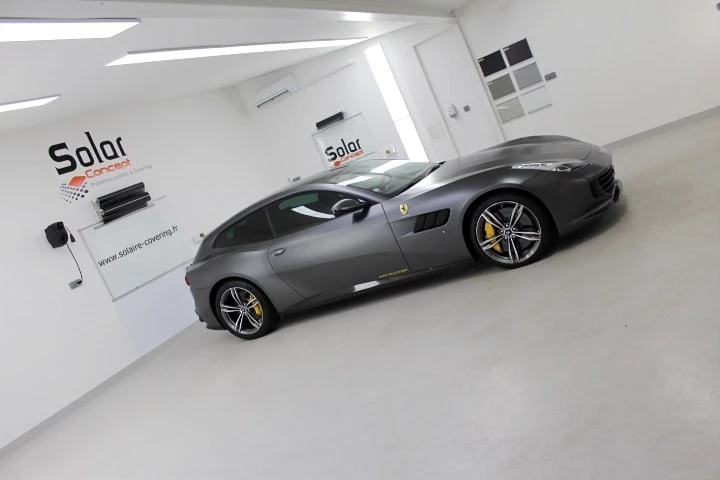 FERRARI GTC4 LUSSO — photo 2