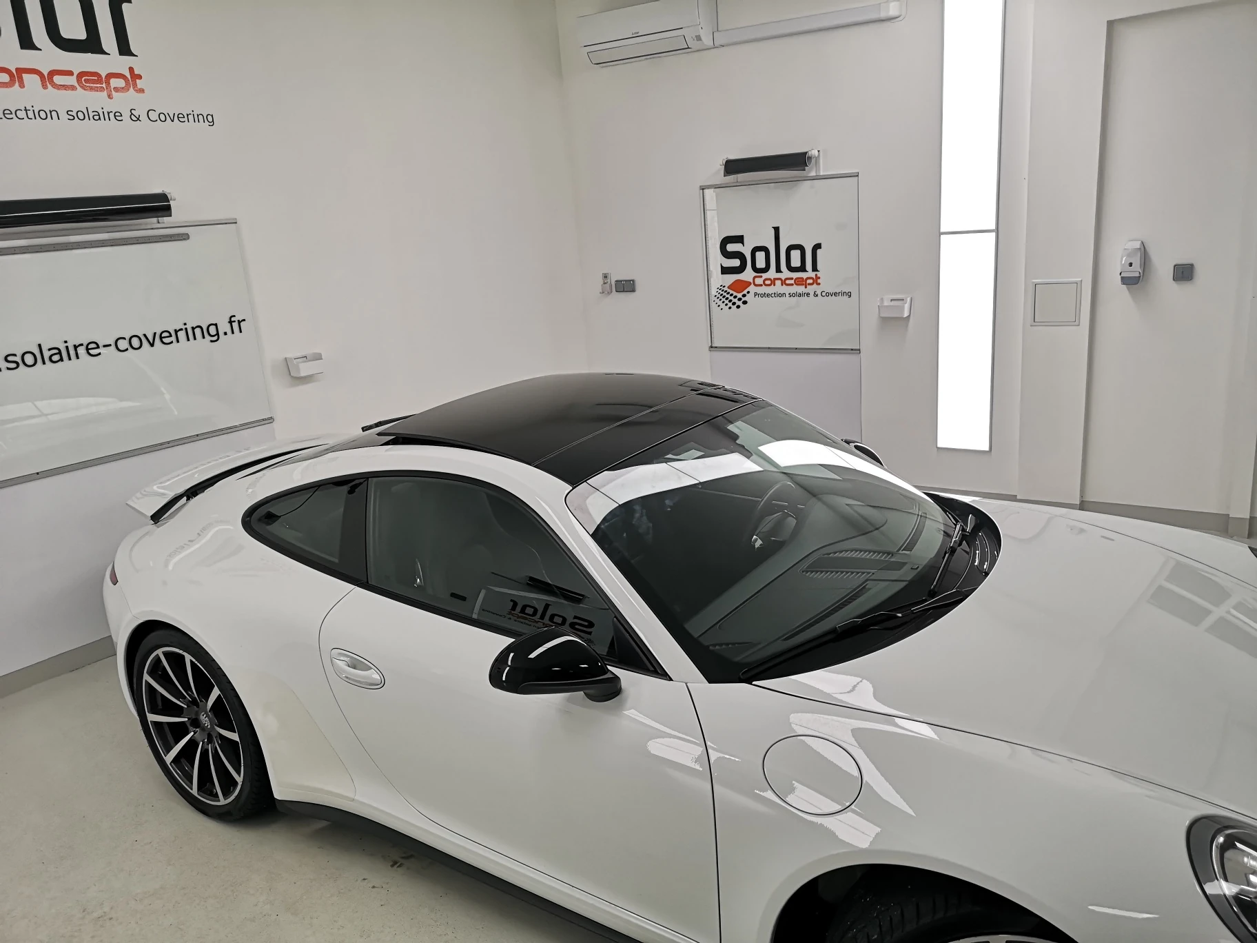 PORSCHE 911 CARERRA S BLANCHE — photo 1