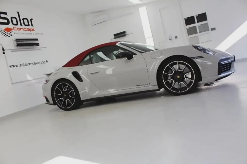 PORSCHE 911 TURBO S CABRIOLET — photo 4