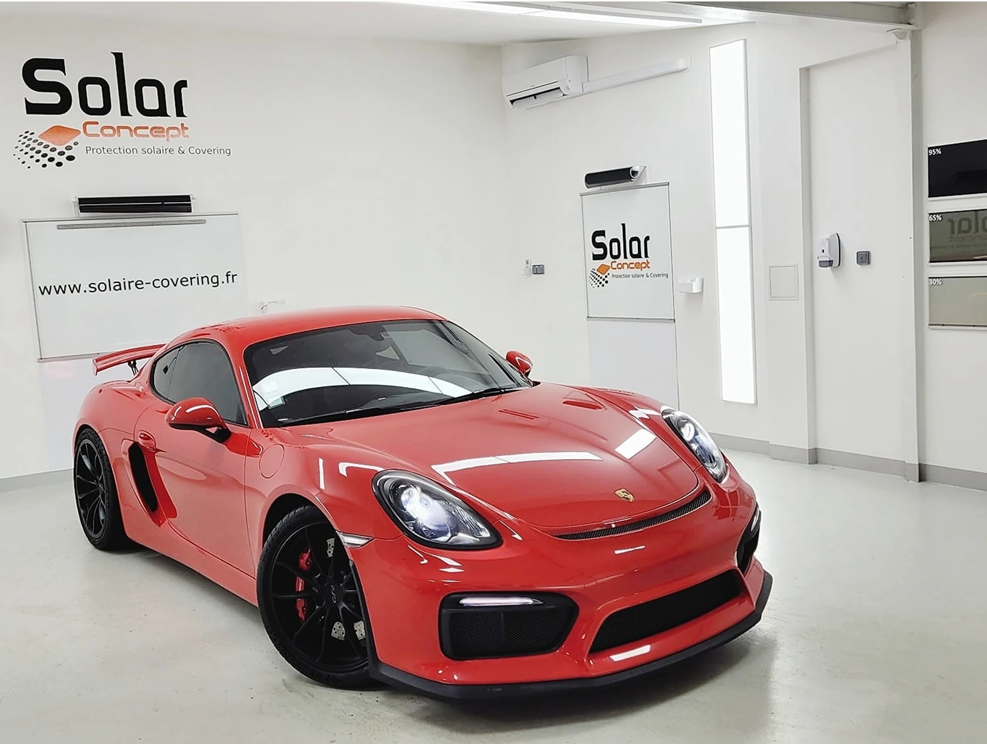 PORSCHE CAYMAN GT4 981