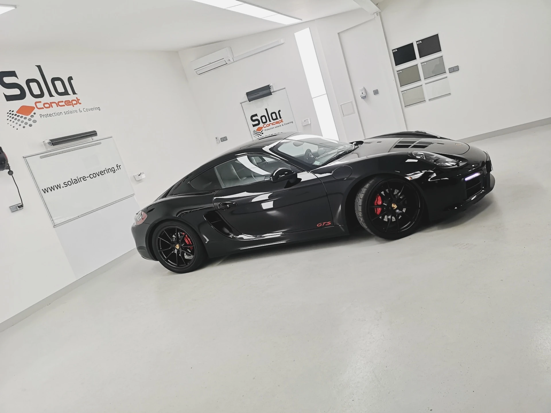 PORSCHE CAYMAN GTS — photo 4