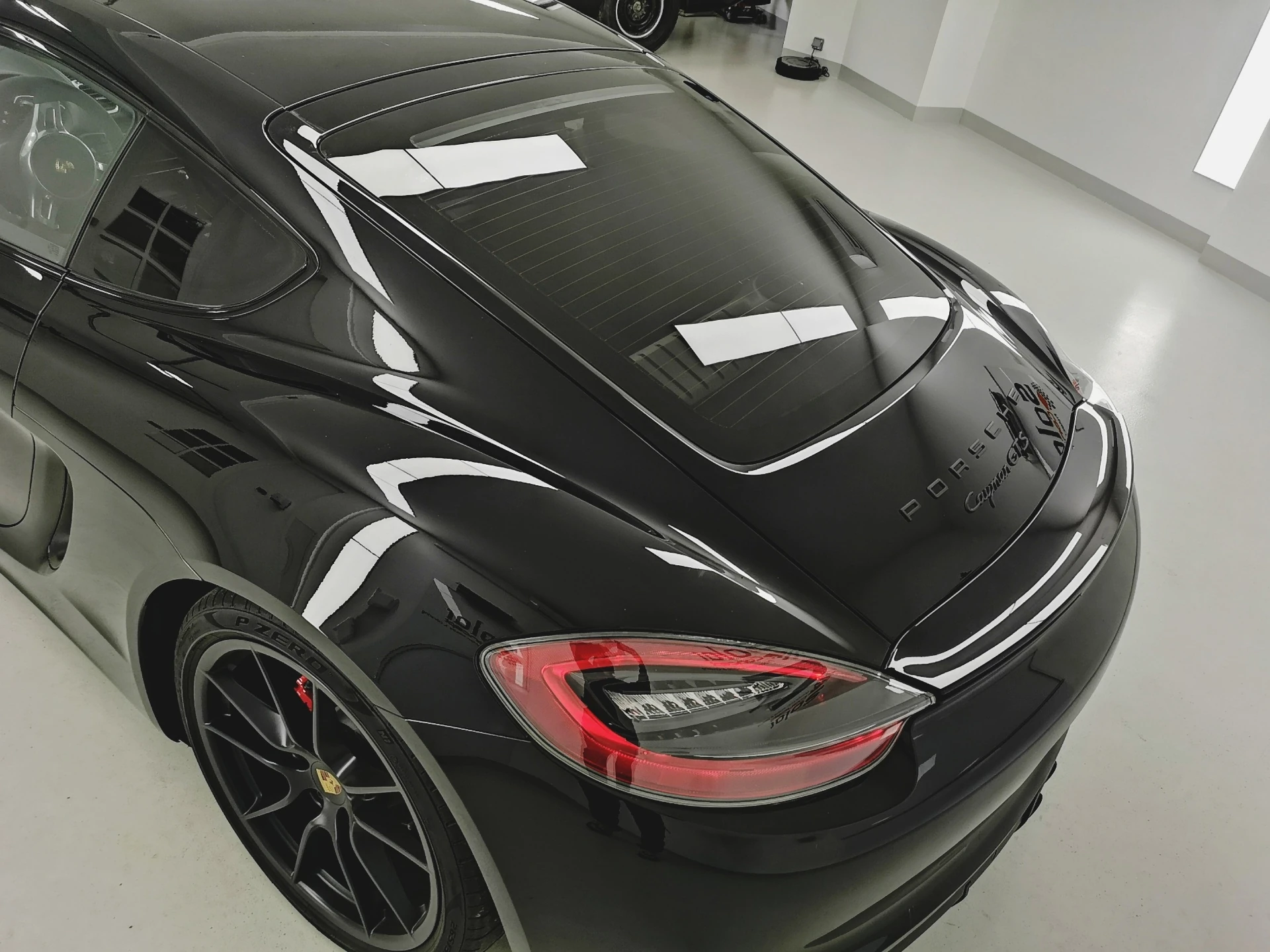 PORSCHE CAYMAN GTS — photo 5